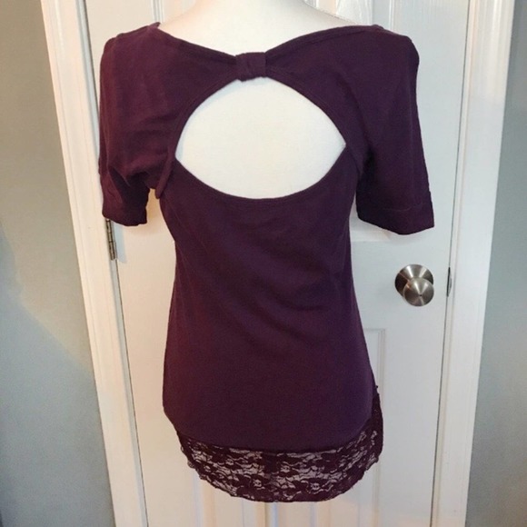 Eyeshadow purple open back top with lace hem, L - Picture 3 of 5